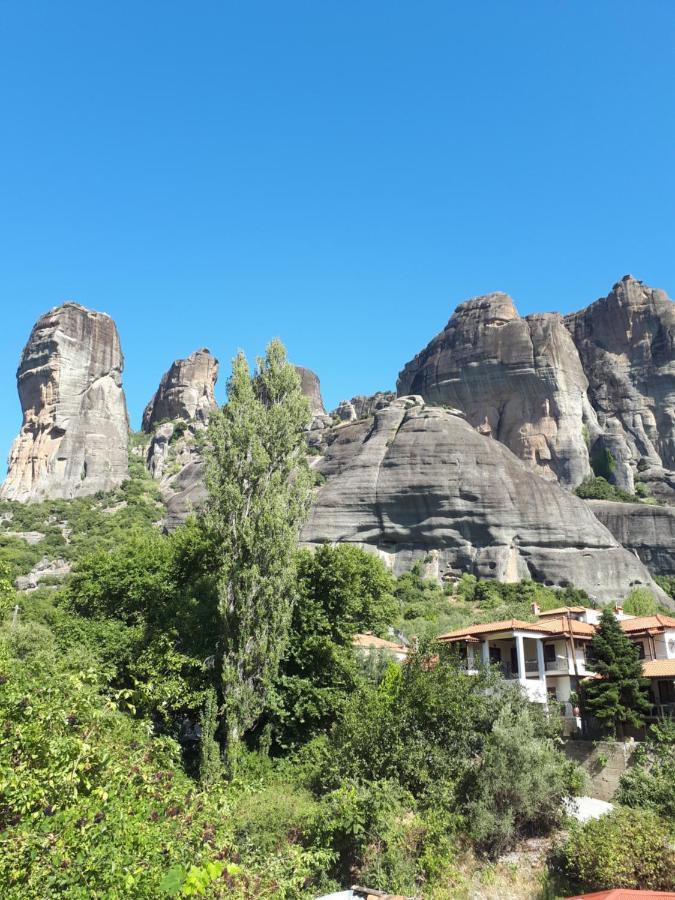 The House Under The Rocks Of Meteora 2 Apartment Kalampáka Ngoại thất bức ảnh