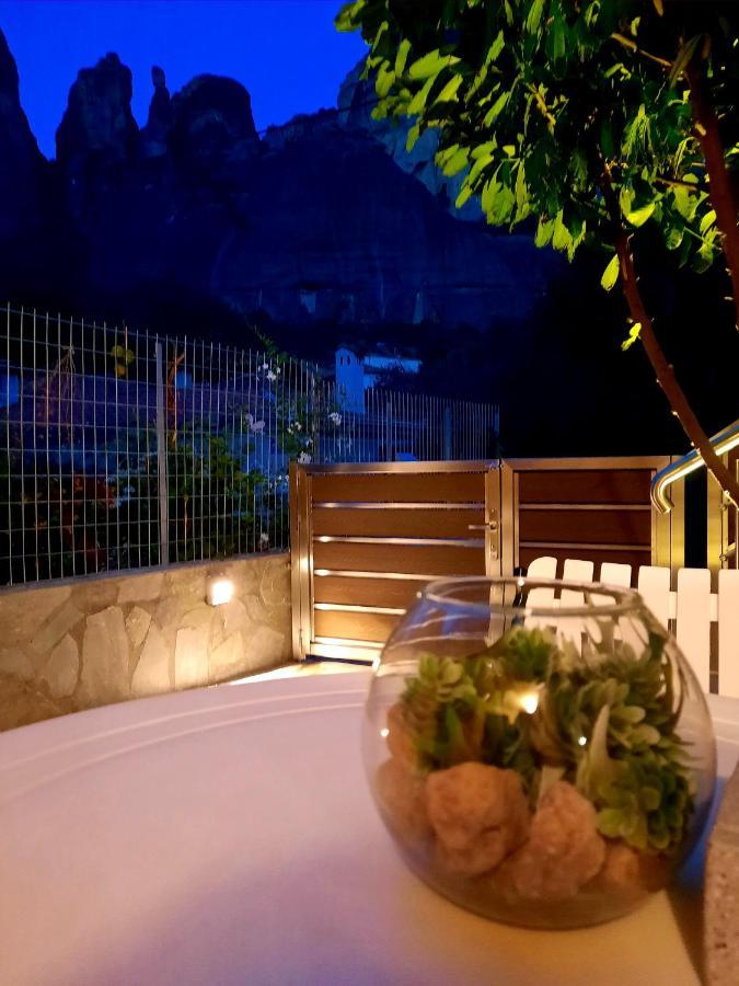The House Under The Rocks Of Meteora 2 Apartment Kalampáka Ngoại thất bức ảnh